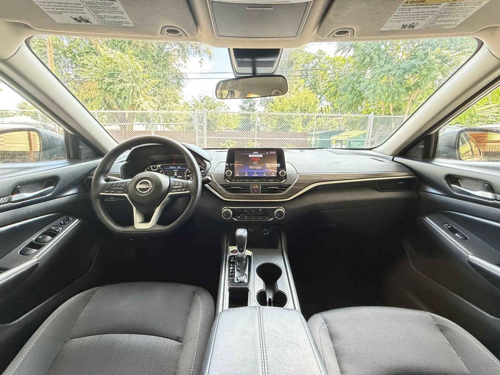 Used 2025 Nissan Altima 2.5 SV FWD image 28