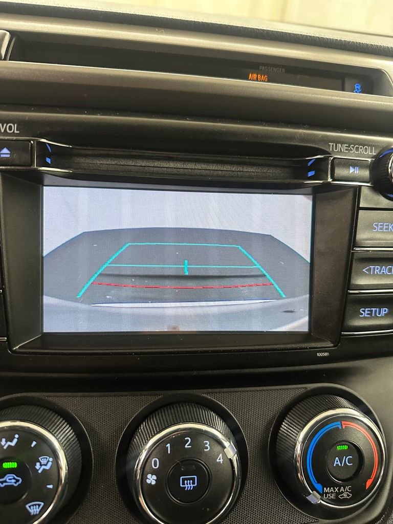 Used 2016 Toyota RAV4 LE AWD/4WD image 22