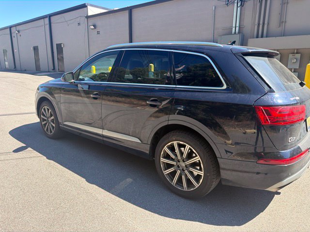 Used 2017 Audi Q7 3.0T Prestige AWD/4WD image 5