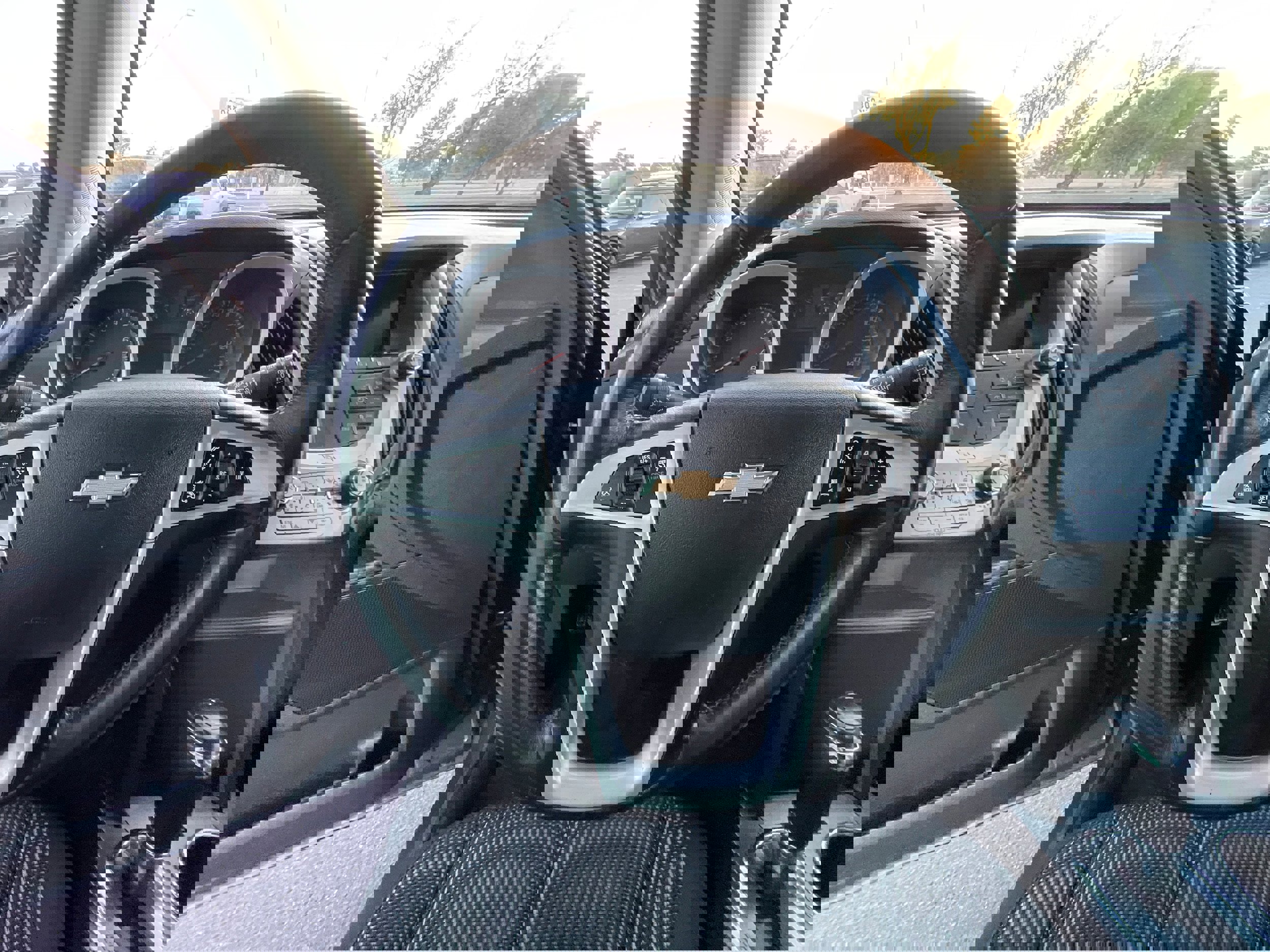 Used 2017 Chevrolet Equinox LT w/ Convenience Package image 13