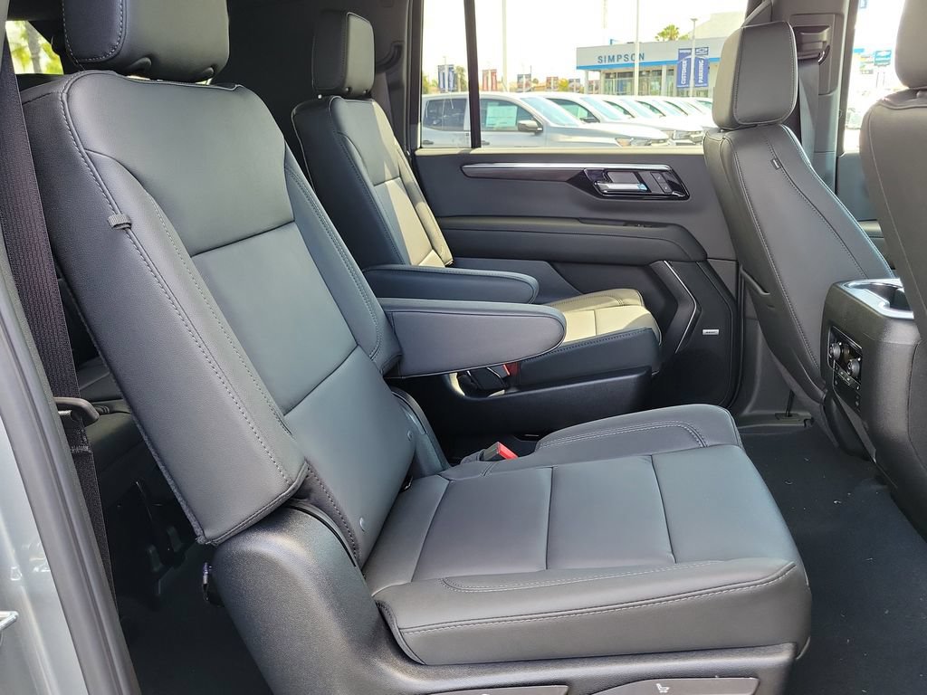 New 2026 Chevrolet Suburban LT w/ Comfort Package RWD image 19