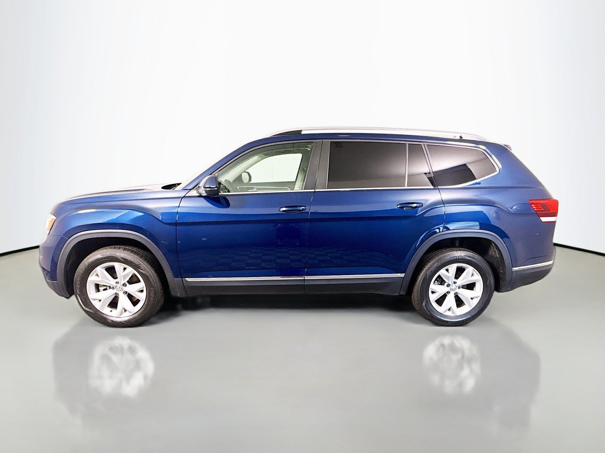 Used 2018 Volkswagen Atlas SEL AWD/4WD image 6