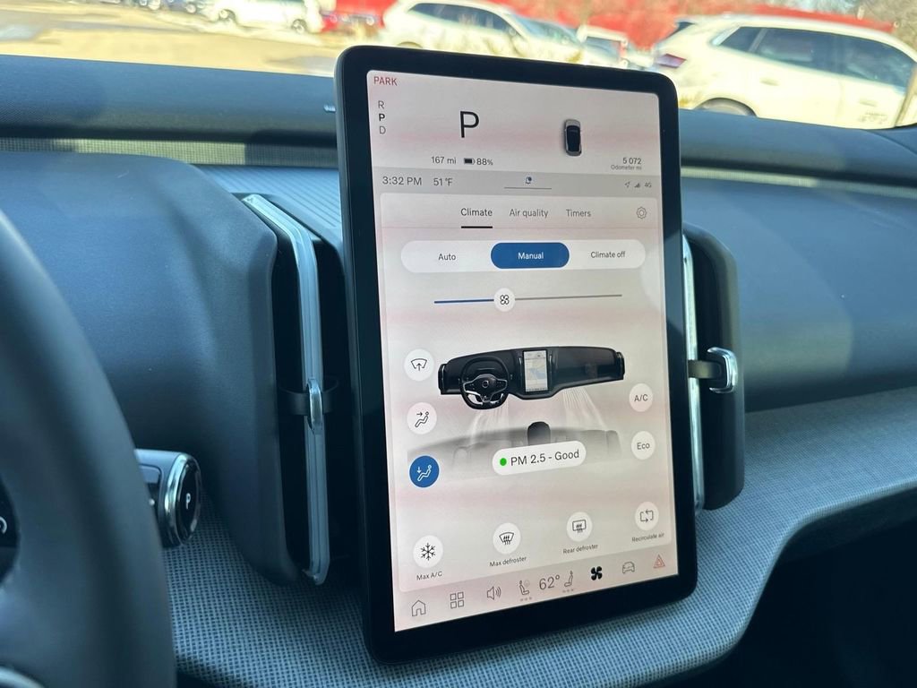 Certified 2025 Volvo EX30 Plus w/ Protection Package Premier image 19