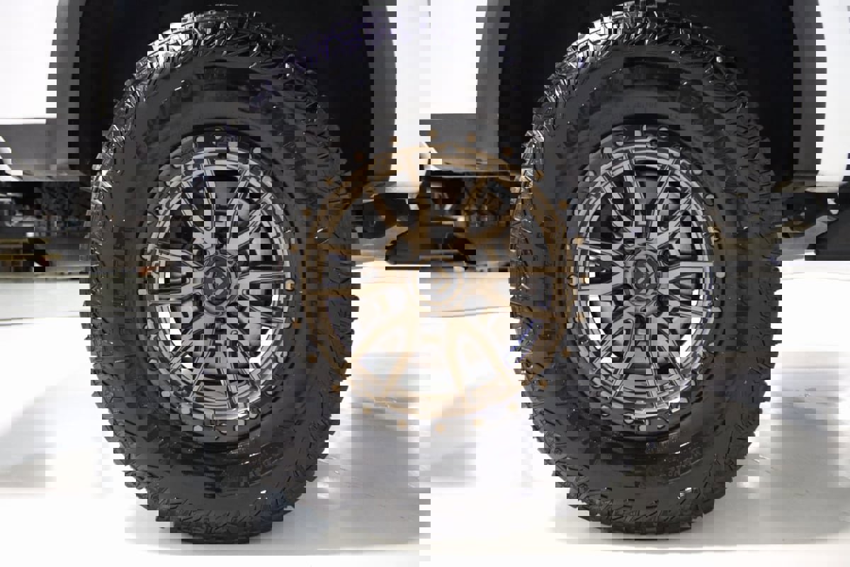 Used 2023 GMC Canyon AT4X image 82