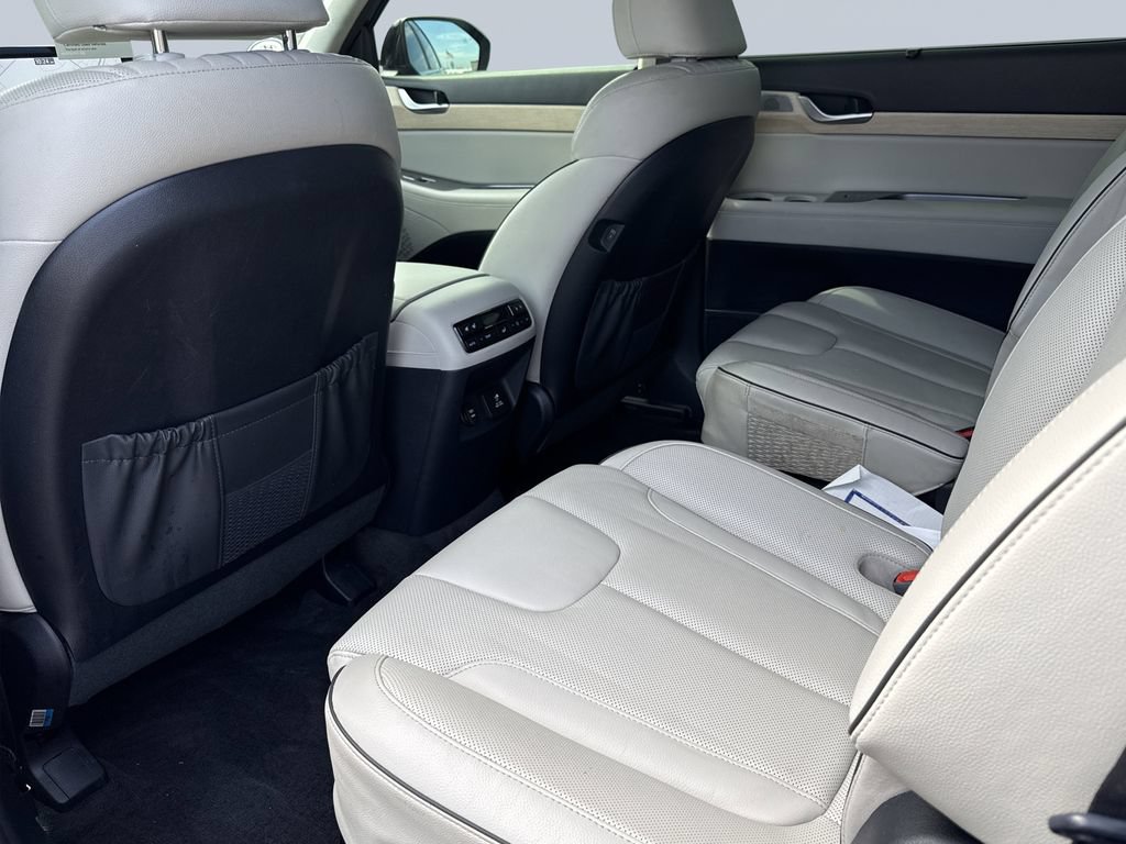 Used 2024 Hyundai Palisade Limited FWD image 31