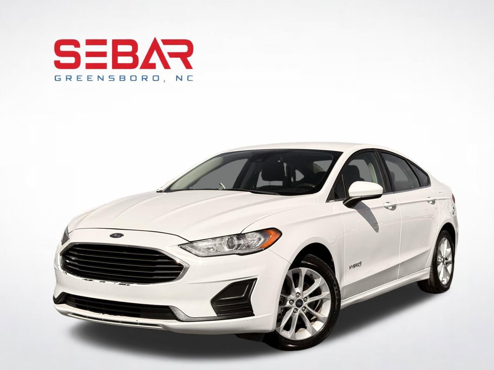 Used 2019 Ford Fusion SE FWD image 1