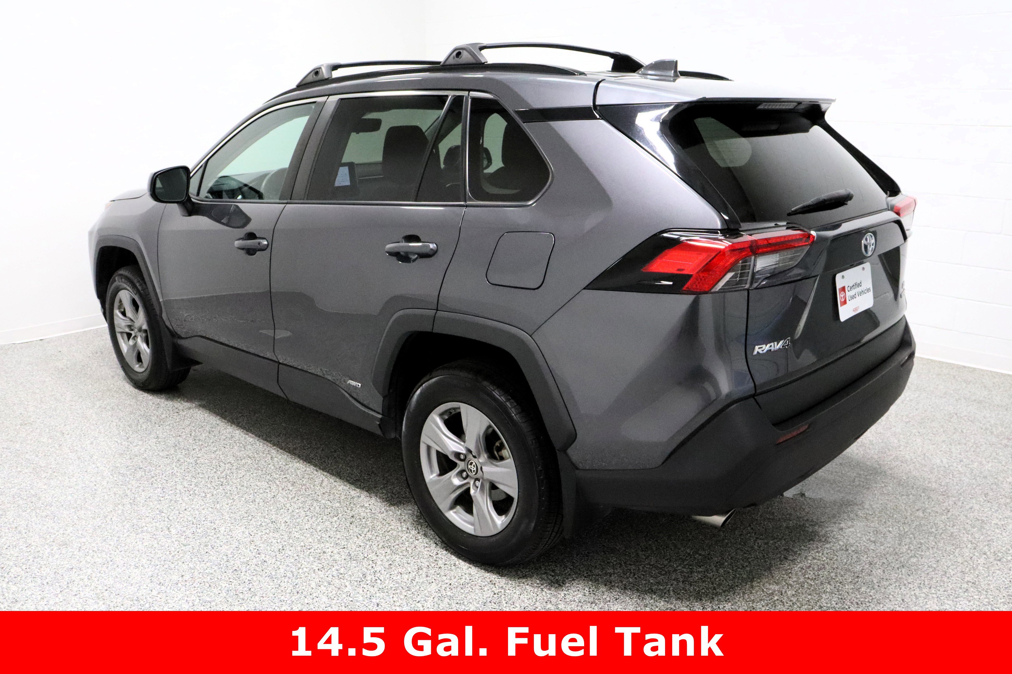 Used 2024 Toyota RAV4 LE image 9