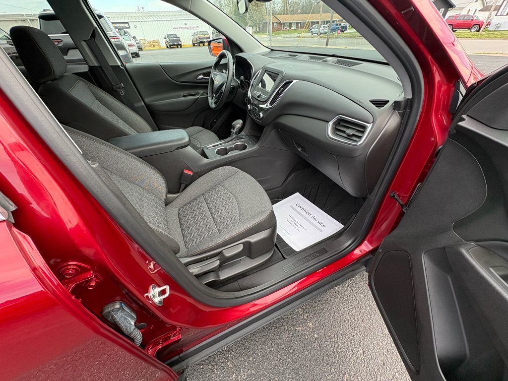 Used 2024 Chevrolet Equinox LT w/ LPO, Floor Liner Package image 32