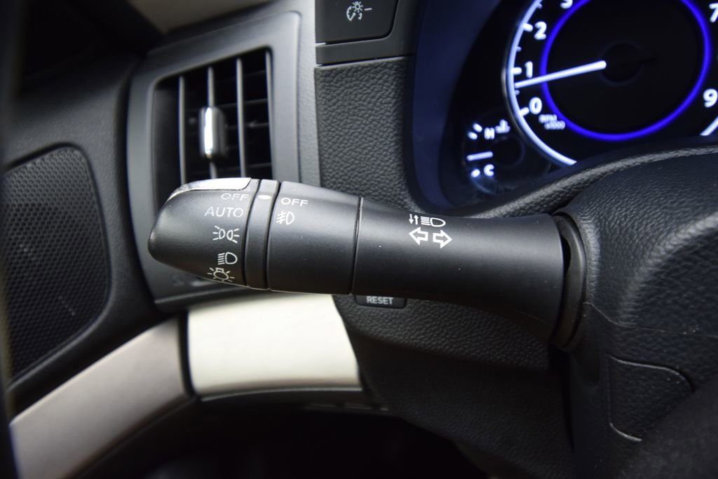 Used 2015 INFINITI Q40 AWD w/ Navigation Package image 35