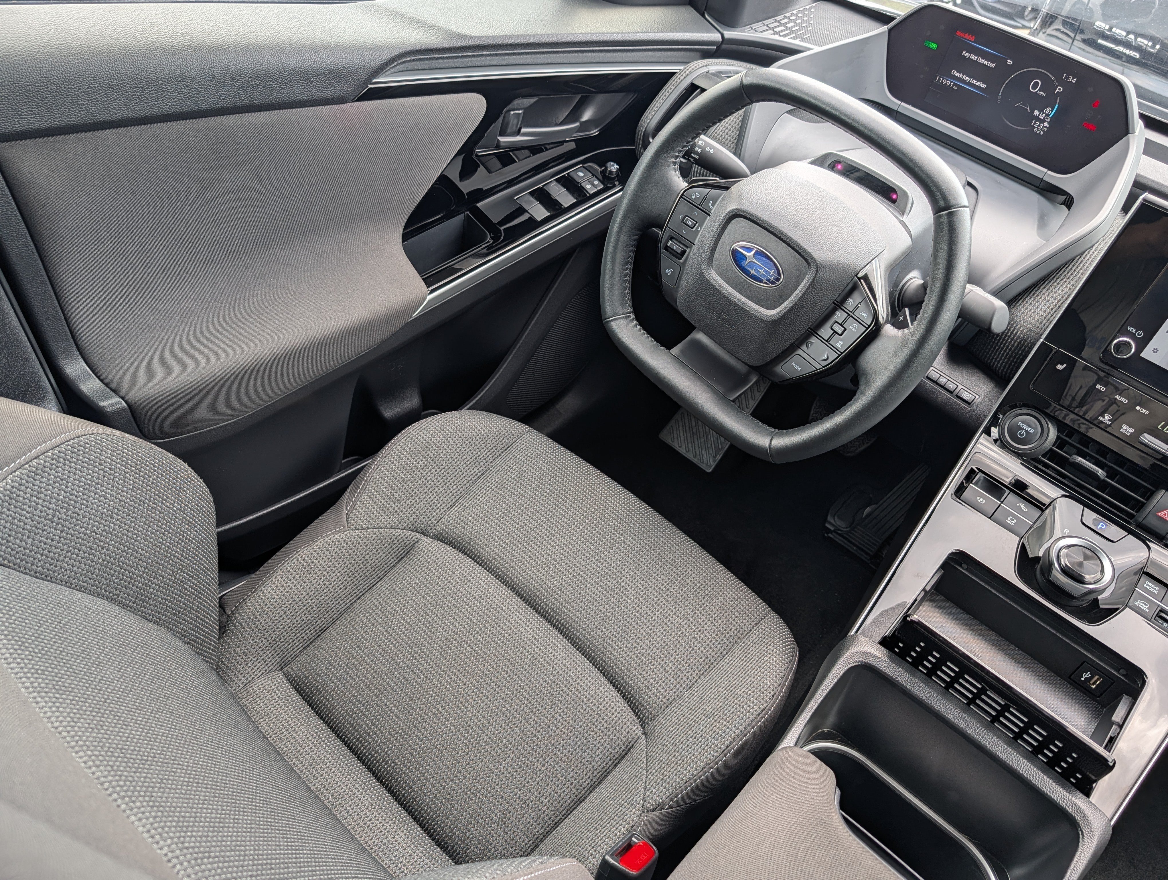 Used 2024 Subaru Solterra AWD/4WD image 9