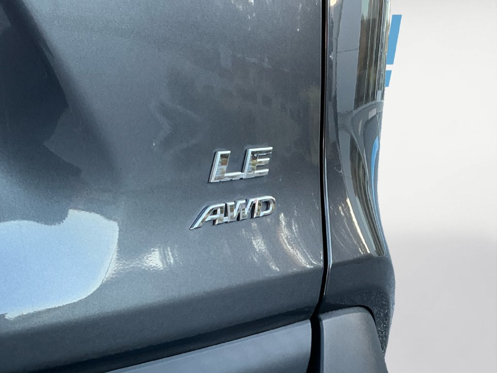 Used 2019 Toyota RAV4 LE w/ All Weather Liner Package AWD/4WD image 19