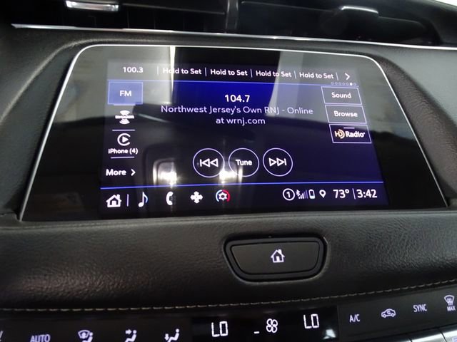 Certified 2023 Cadillac XT4 Luxury w/ Cold Weather Package image 15