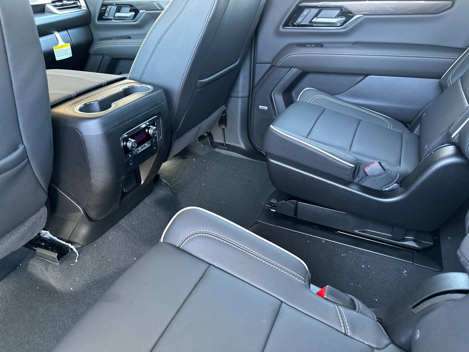 New 2026 GMC Yukon XL Elevation RWD image 12