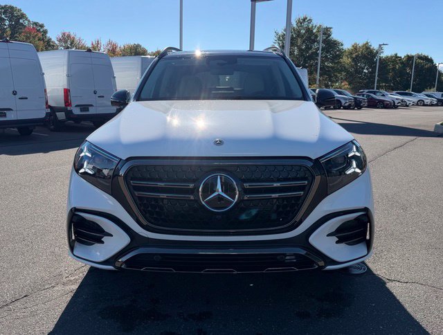 New 2027 Mercedes-Benz GLS 450 4MATIC image 2