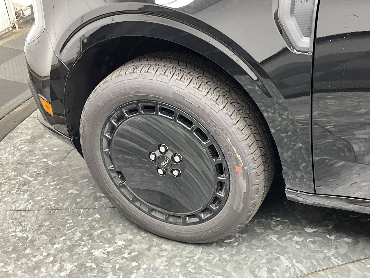 New 2026 Ford Maverick Lobo AWD/4WD image 33