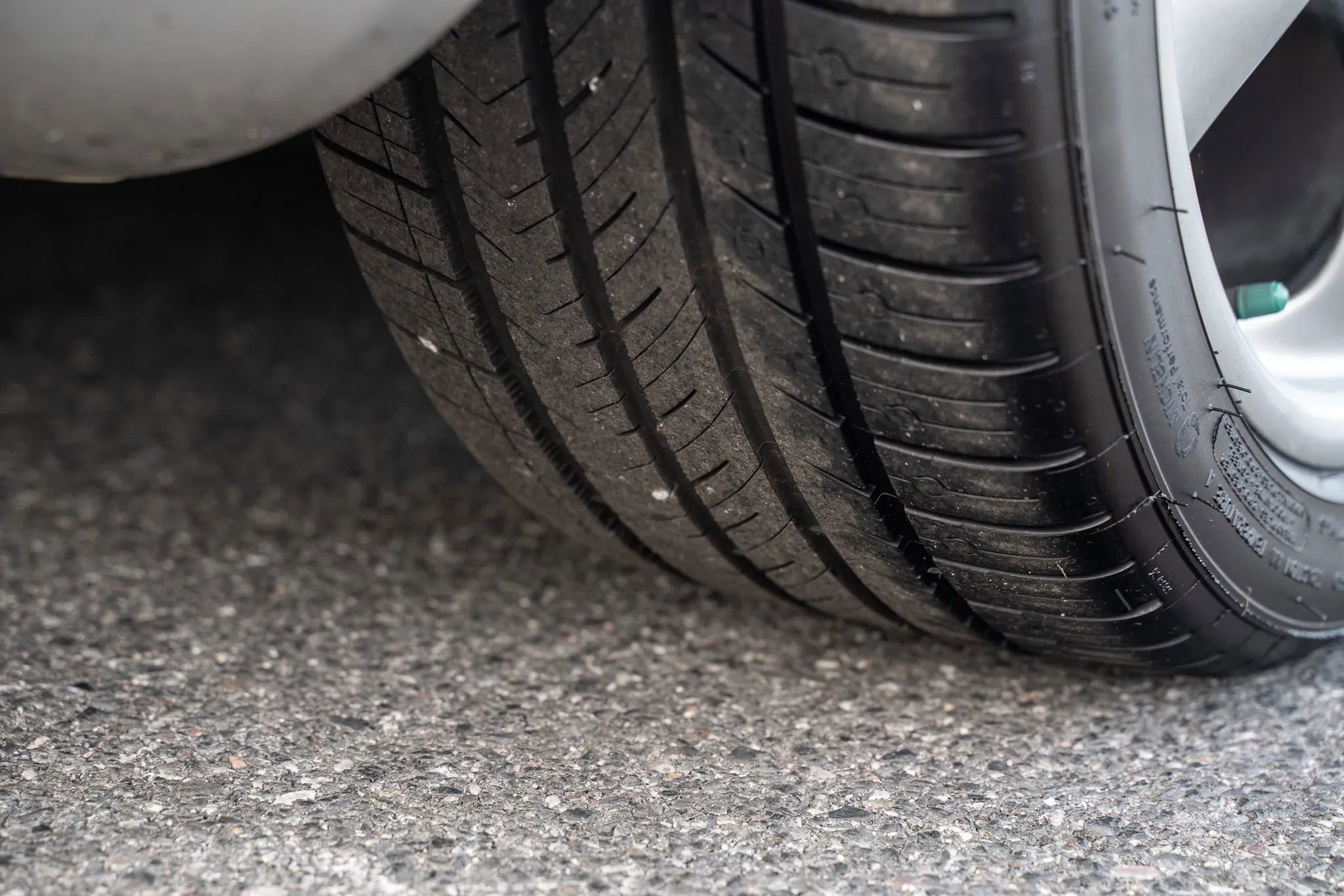 Used 1997 Porsche Boxster Cabriolet 2D image 24