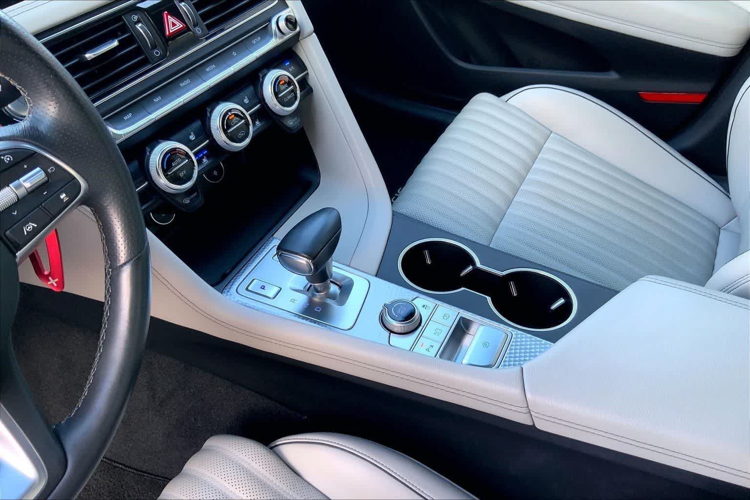 Used 2022 Genesis G70 3.3T w/ Sport Advanced Package RWD image 16