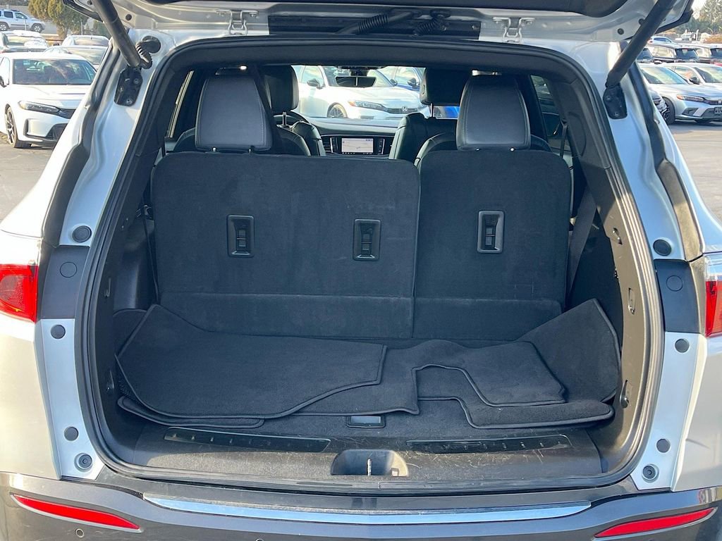 Used 2022 Buick Enclave Premium image 27