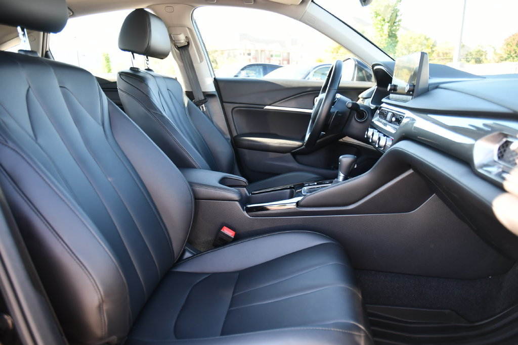 Used 2025 Acura Integra FWD image 37