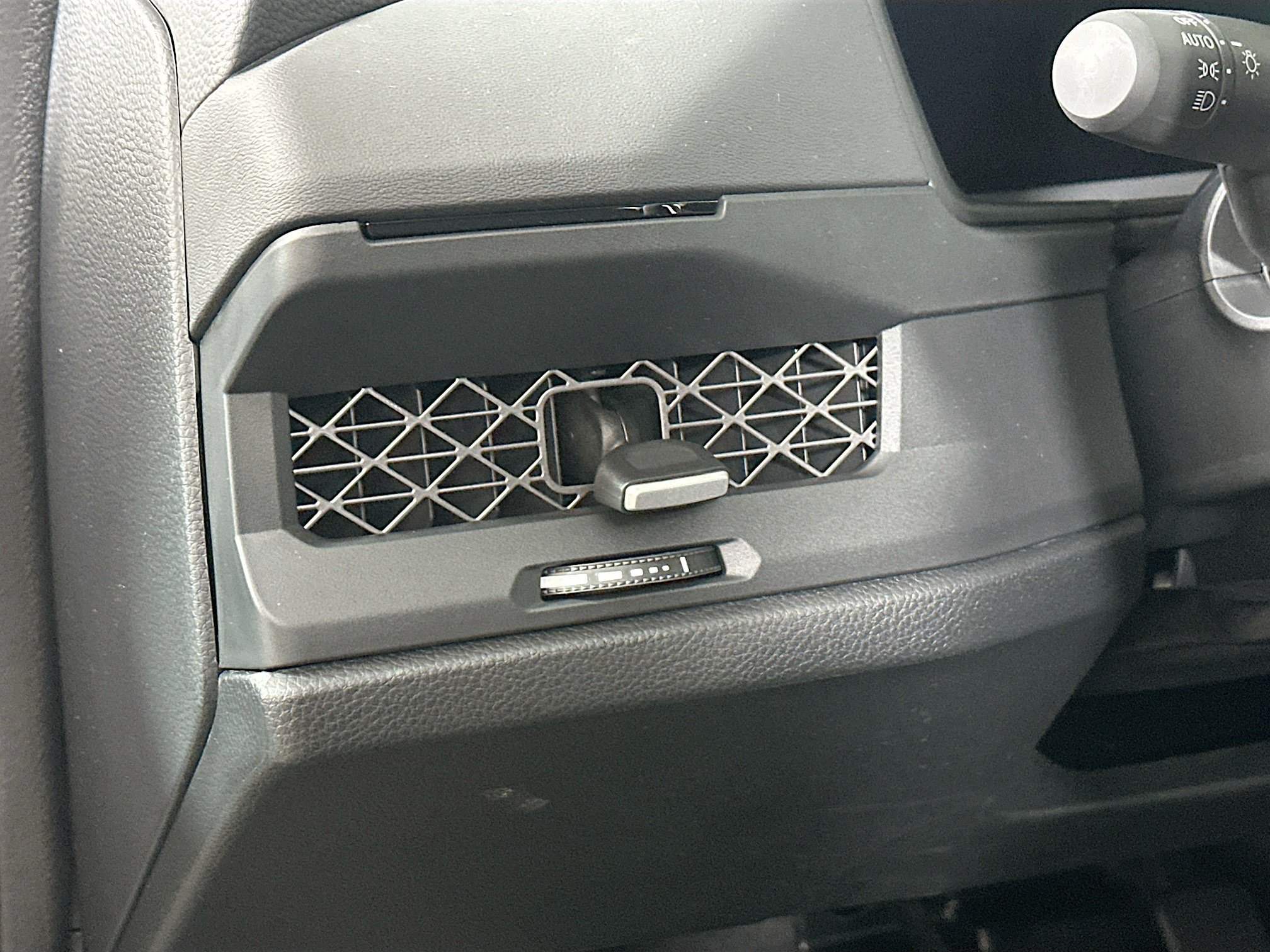 Used 2025 Honda Accord SE image 10