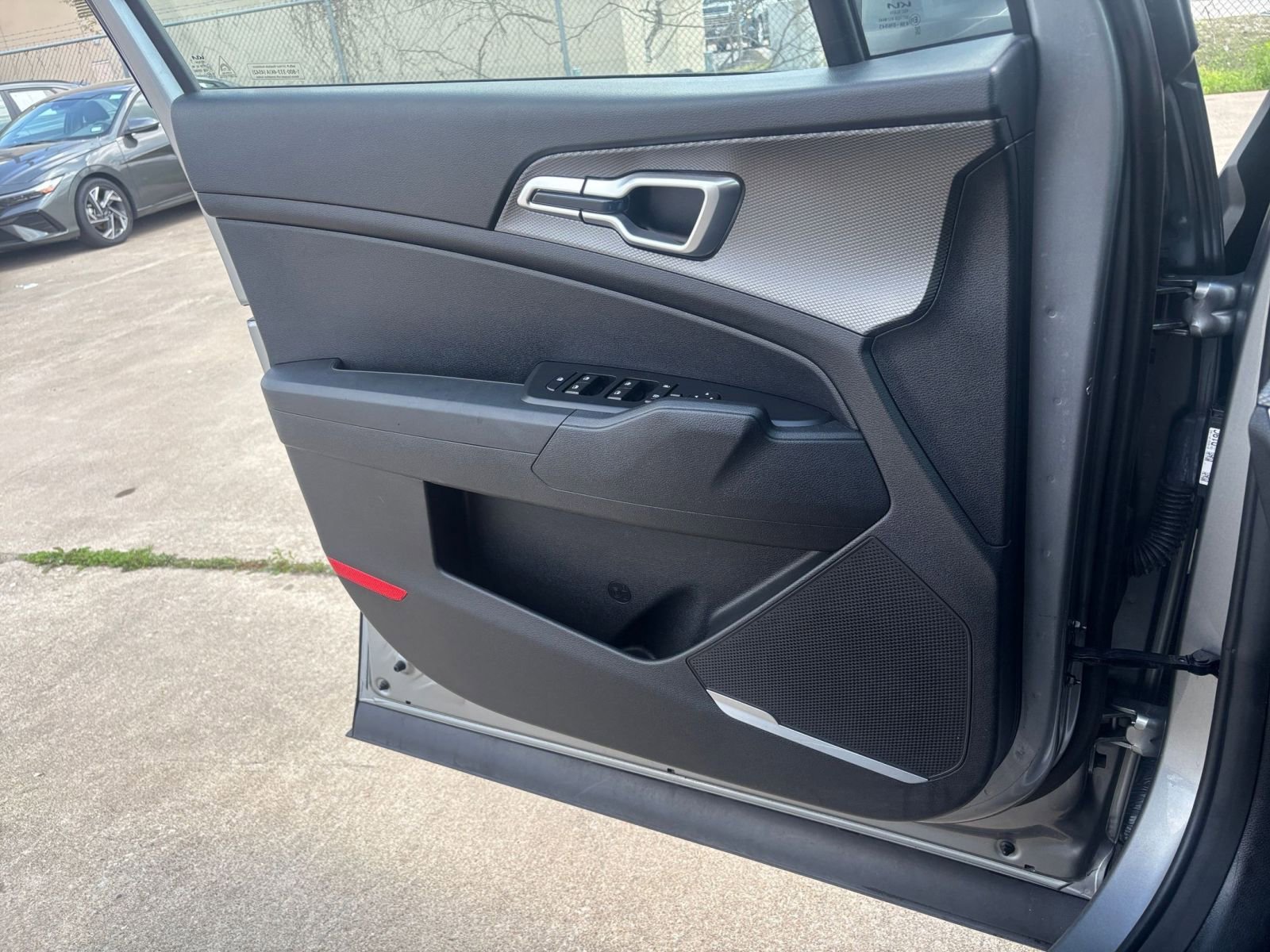 Used 2024 Kia Sportage LX image 18