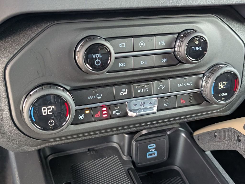 New 2025 Ford Bronco Badlands image 33