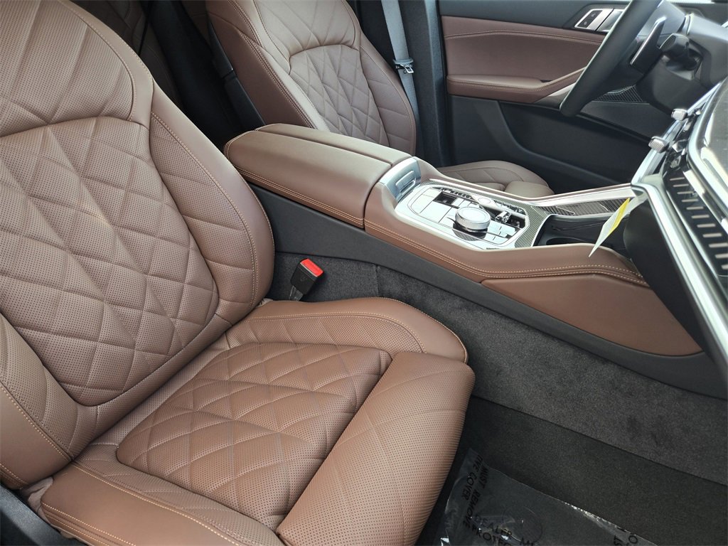 New 2026 BMW X6 M60i w/ Executive Package image 13