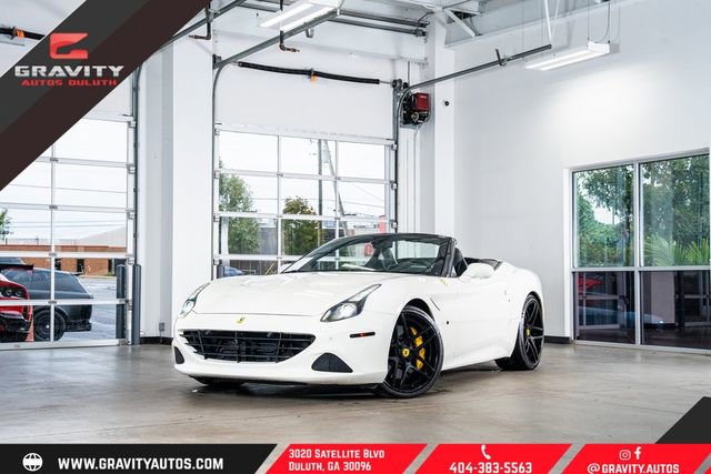 Used 2016 Ferrari California T image 1