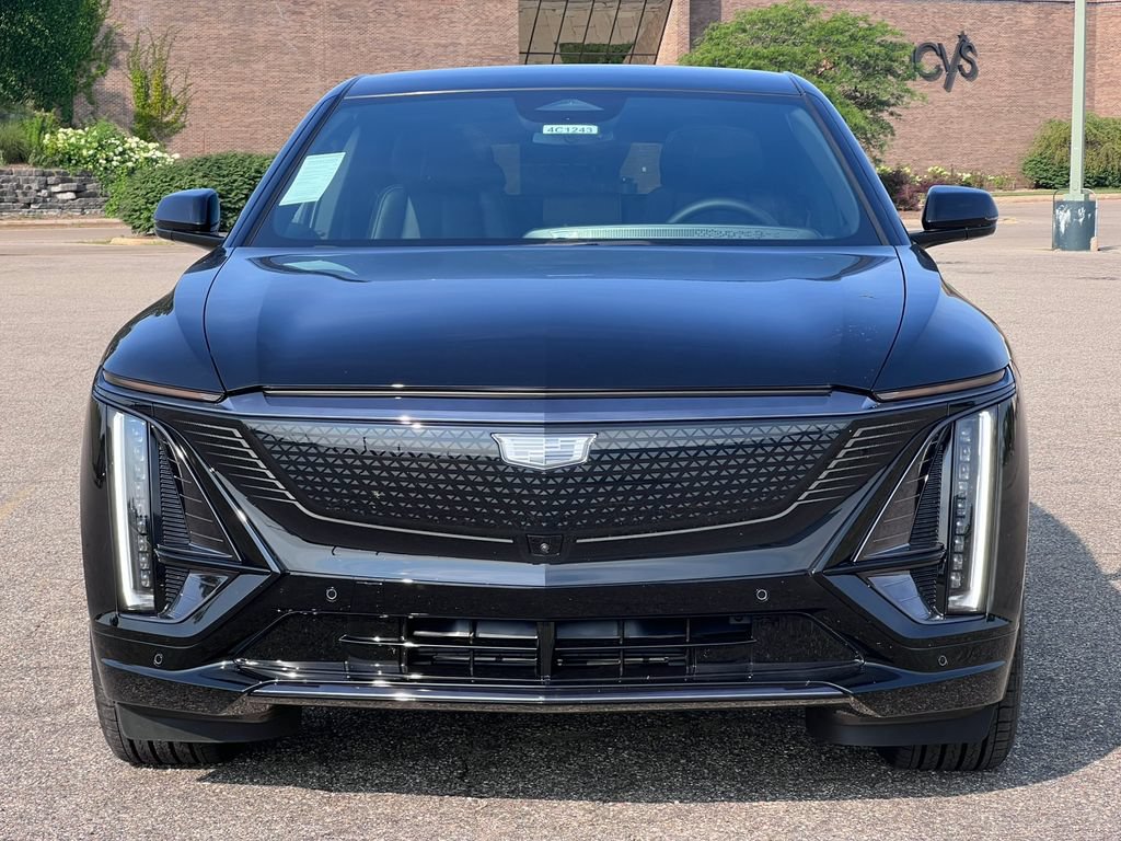 New 2026 Cadillac Lyriq Sport AWD/4WD image 38