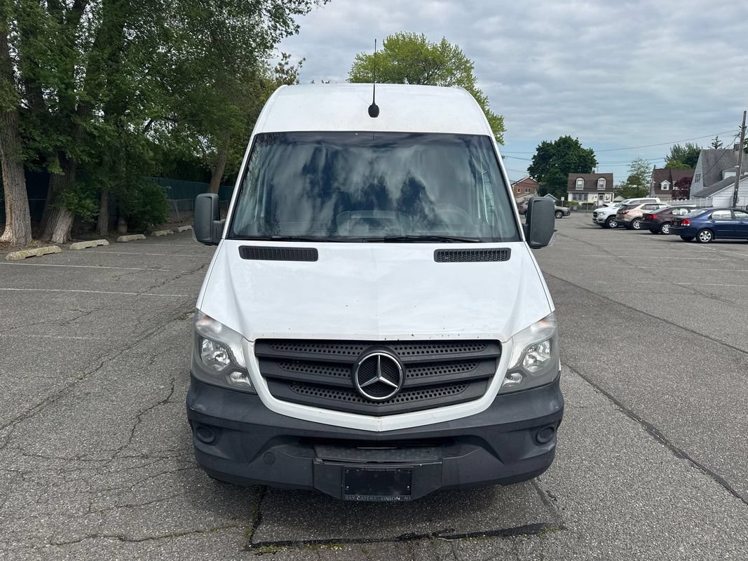 Used 2018 Mercedes-Benz Sprinter 2500 image 11
