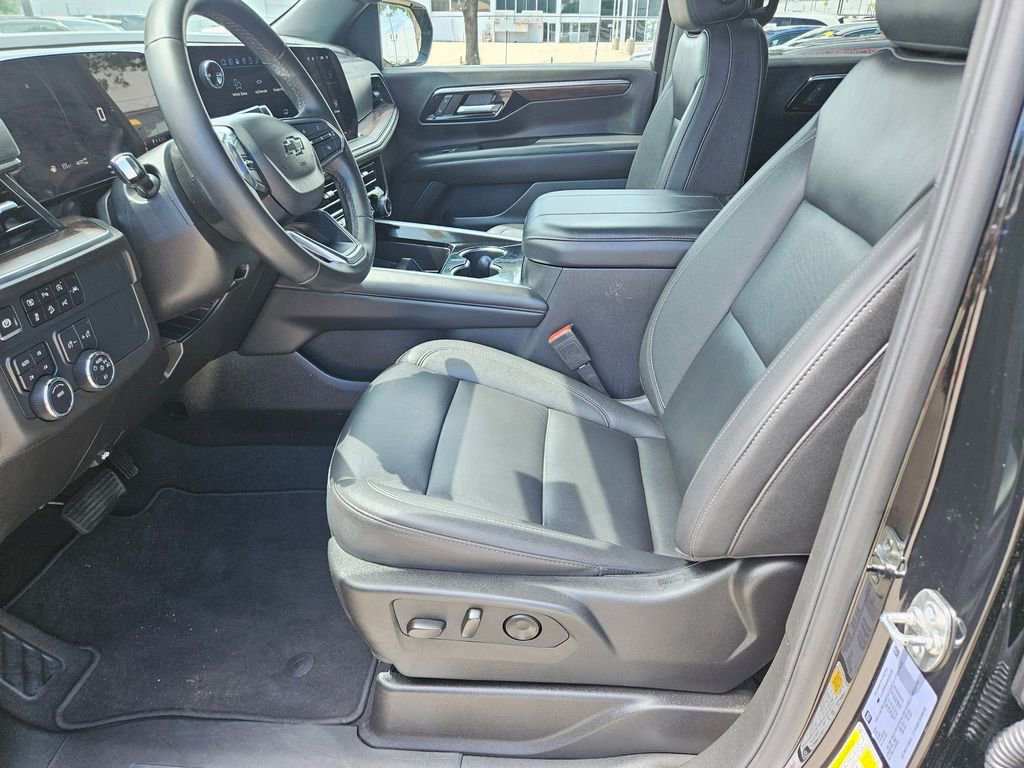 Used 2025 Chevrolet Tahoe Z71 image 11