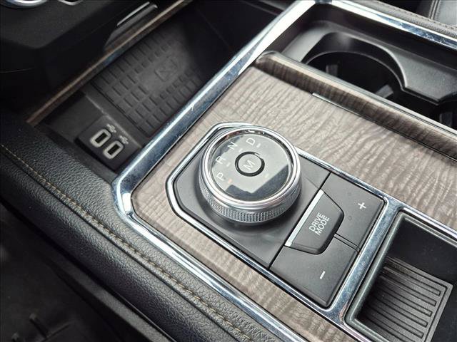 Used 2018 Ford Expedition Max Limited RWD image 14