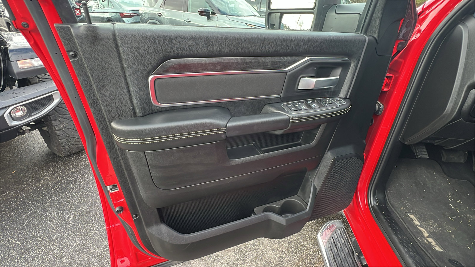 Used 2024 RAM 2500 Big Horn w/ Bed Utility Group image 14