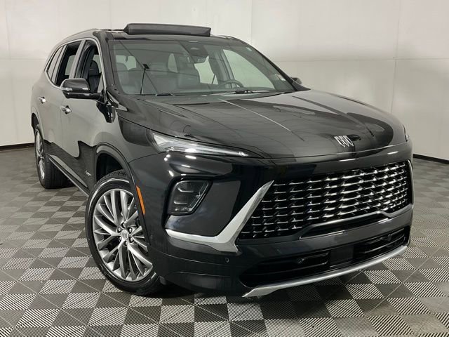 Used 2025 Buick Enclave Avenir w/ Super Cruise Package image 45