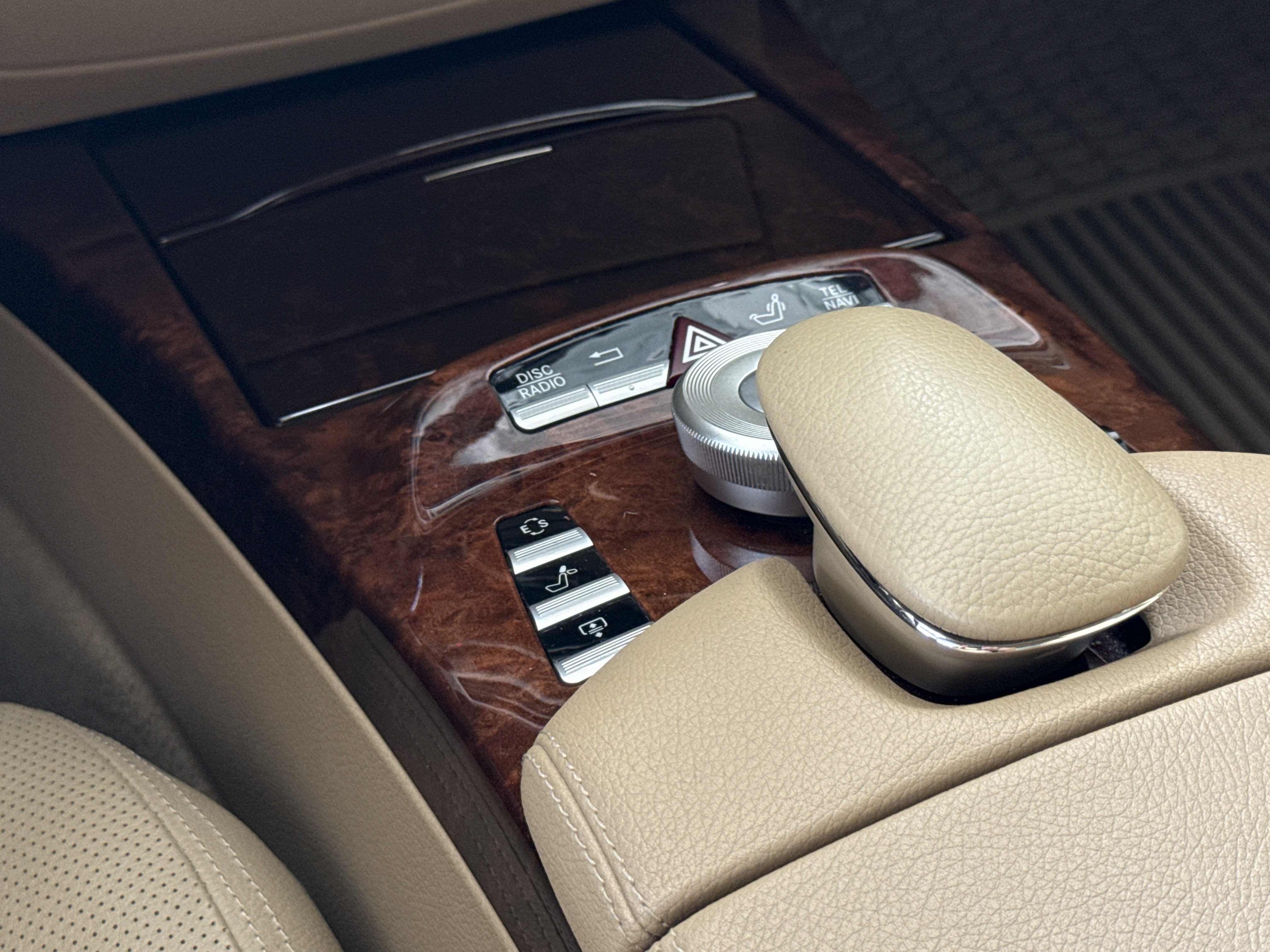 Used 2011 Mercedes-Benz S 550 image 50