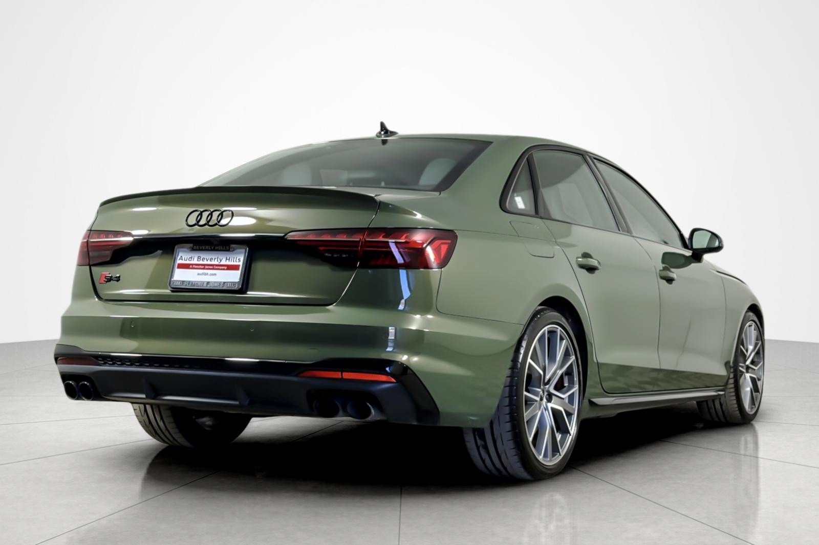 Used 2023 Audi S4 Premium Plus w/ Premium Plus Package AWD/4WD image 5