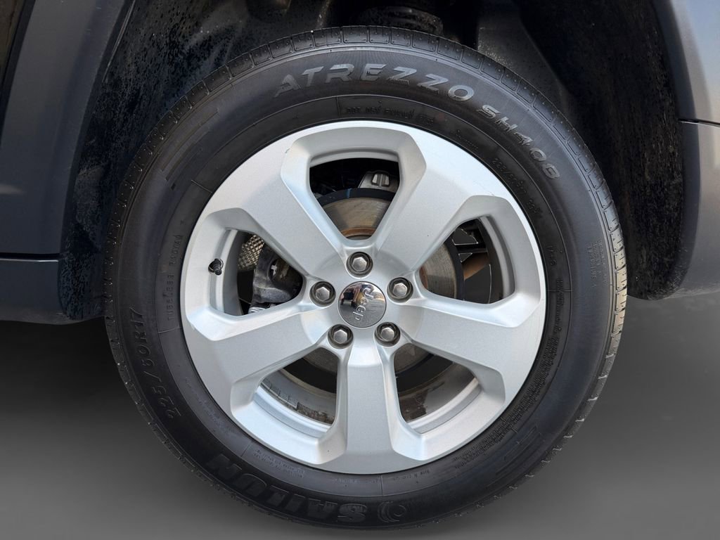 Used 2019 Jeep Compass Latitude AWD/4WD image 11