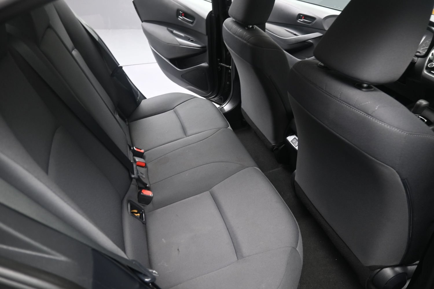 Used 2023 Toyota Corolla LE FWD image 25