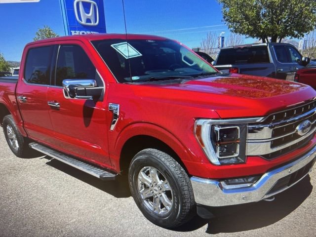 Used 2022 Ford F150 Lariat w/ Equipment Group 502A High AWD/4WD image 3