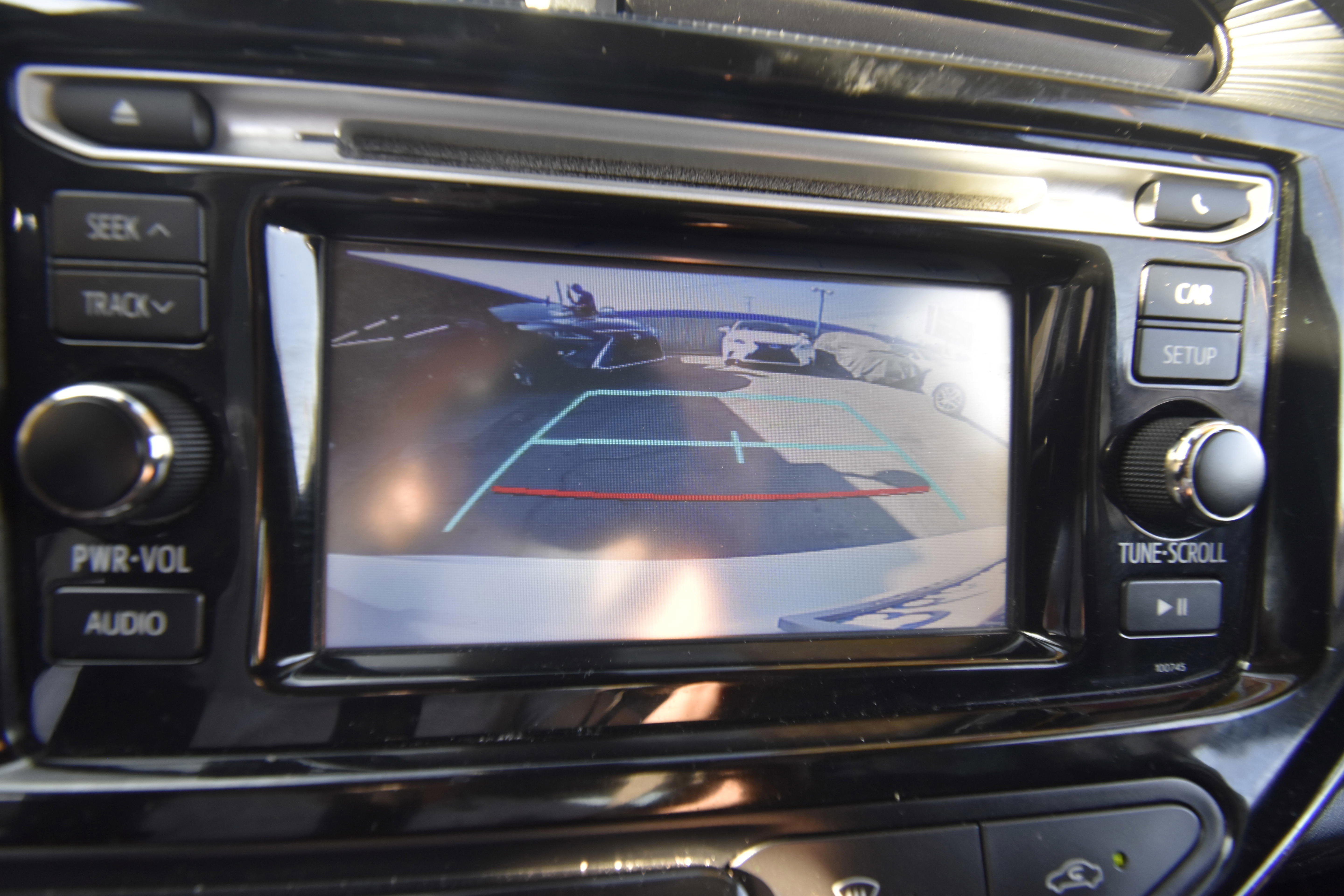 Used 2018 Toyota Prius C Two image 8