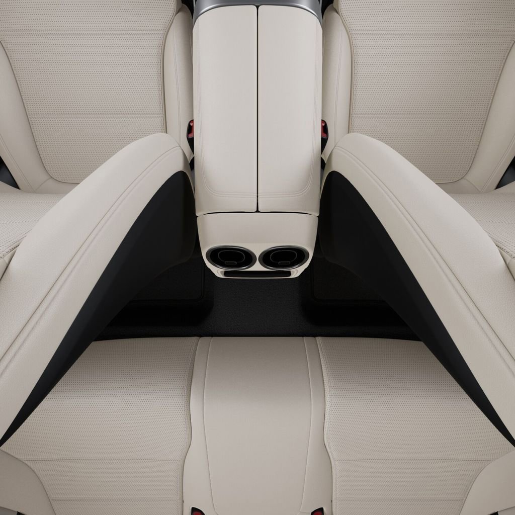 Used 2025 Mercedes-Benz C 300 Sedan image 46