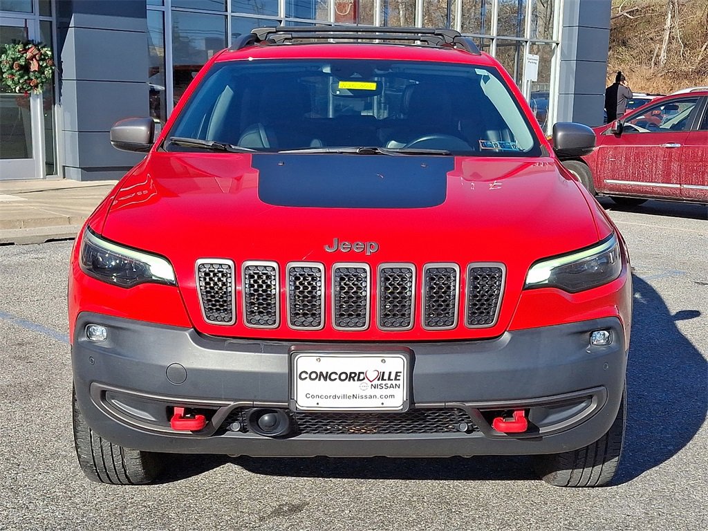 Used 2019 Jeep Cherokee Trailhawk image 2