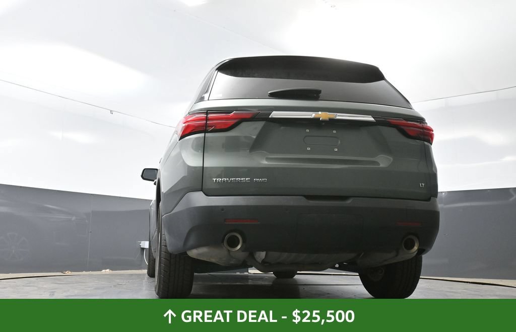 Used 2023 Chevrolet Traverse LT AWD/4WD image 33