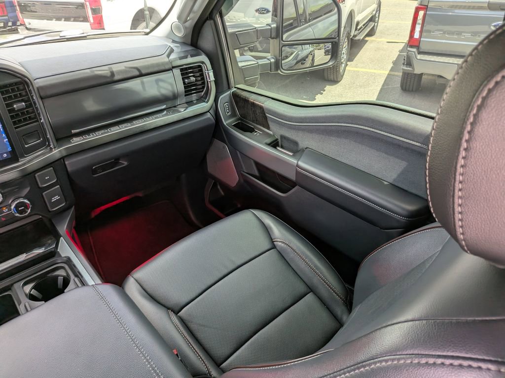 Used 2024 Ford F250 Lariat w/ Lariat Ultimate Package AWD/4WD image 18