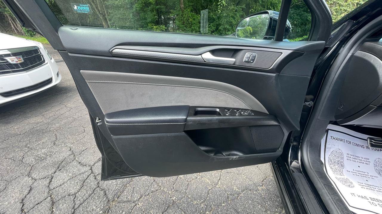 Used 2017 Ford Fusion Sport AWD/4WD image 16