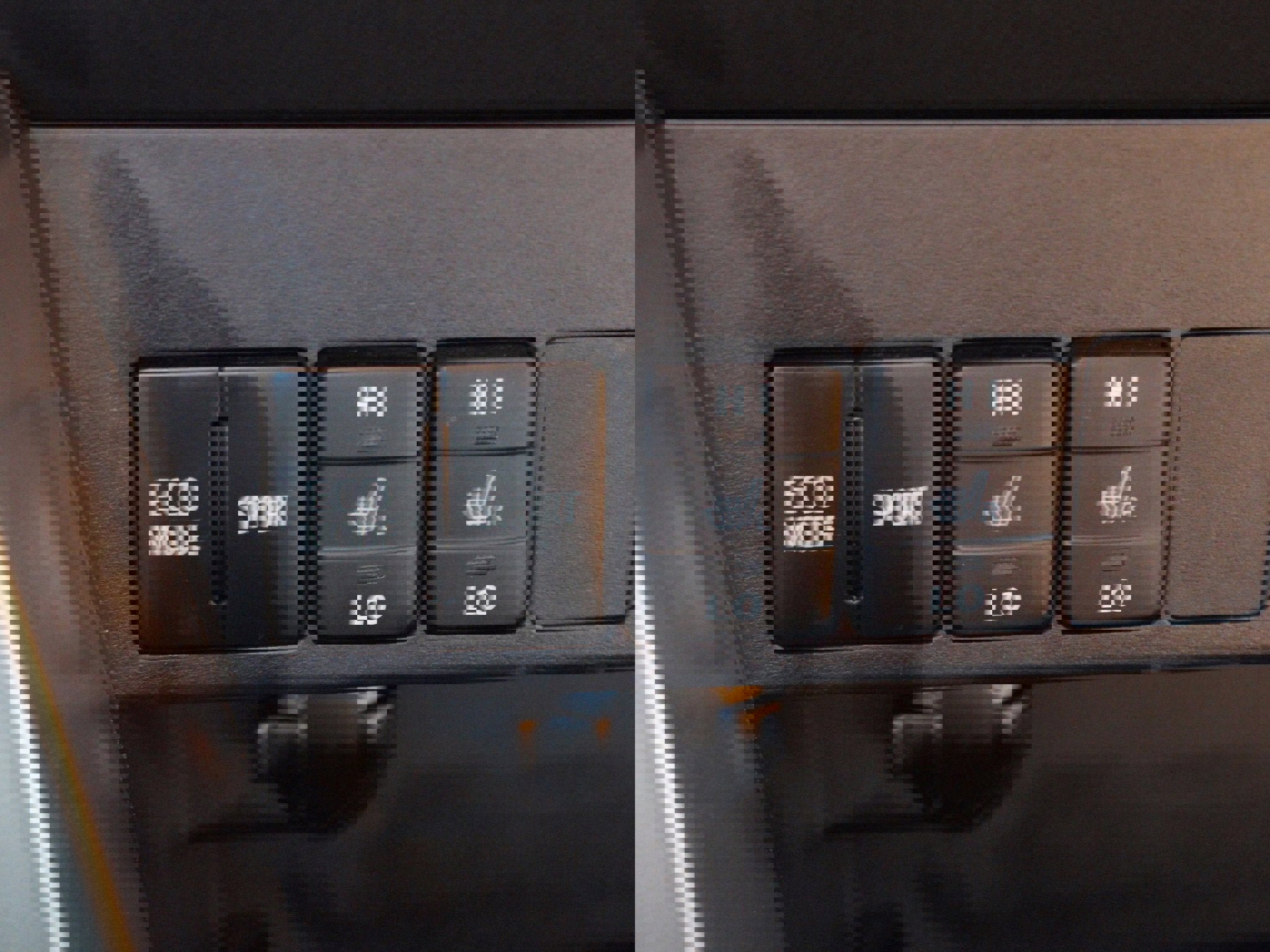 Used 2018 Toyota RAV4 Limited image 9