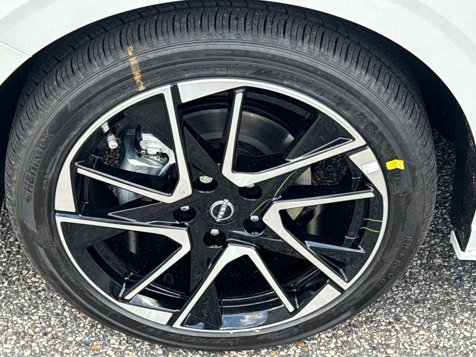 New 2025 Nissan Sentra SR w/ SR Premium Package image 11