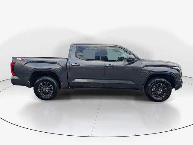 Used 2023 Toyota Tundra SR5 w/ SR5 Convenience Package AWD/4WD video 3