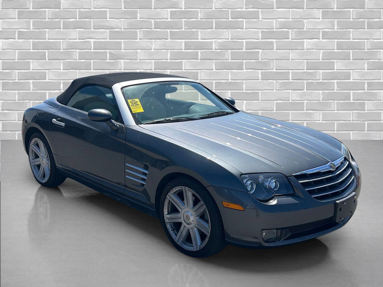 Used 2005 Chrysler Crossfire Limited RWD image 6