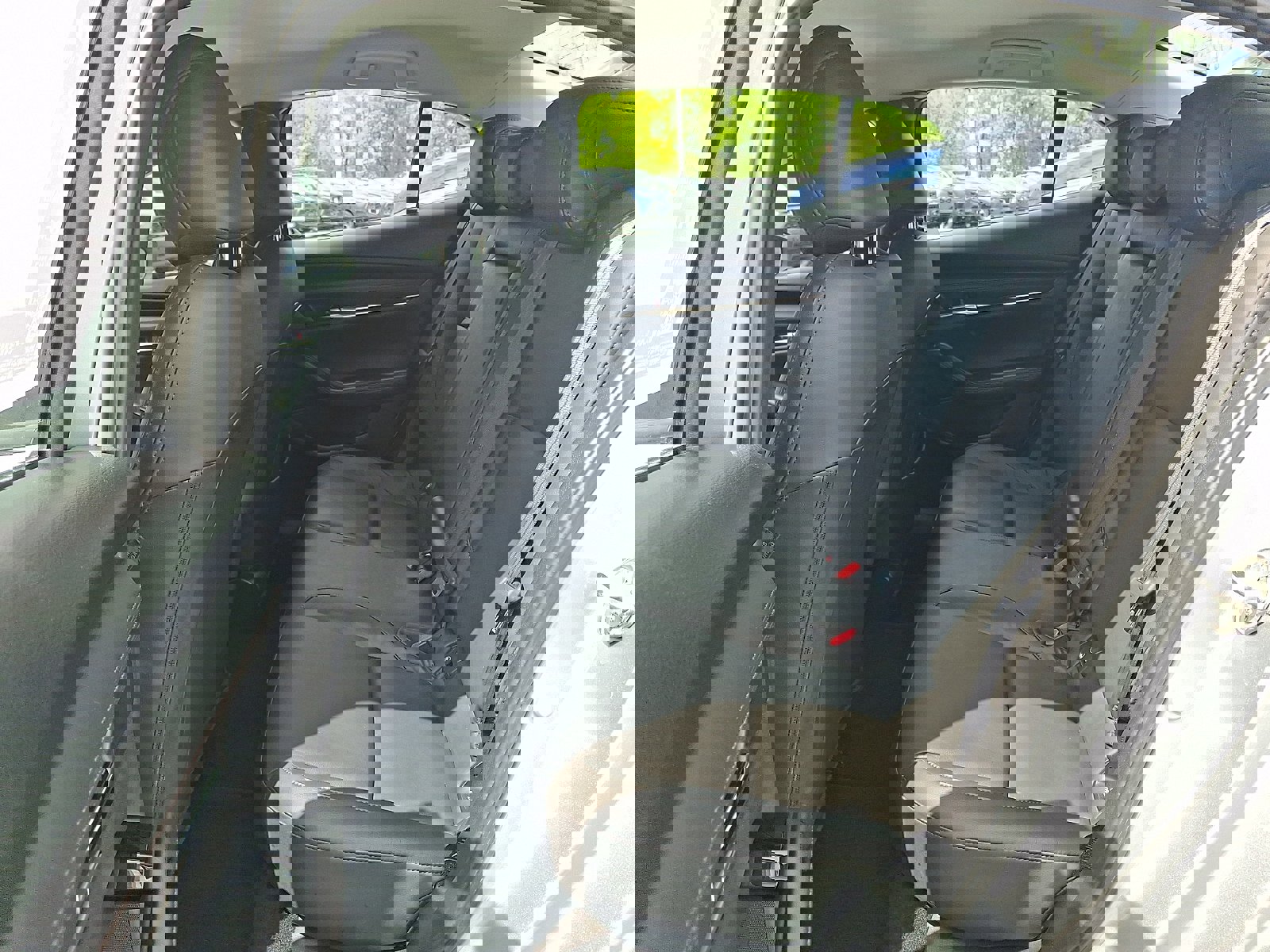 Used 2019 MAZDA MAZDA3 Sedan w/ Preferred Package image 10